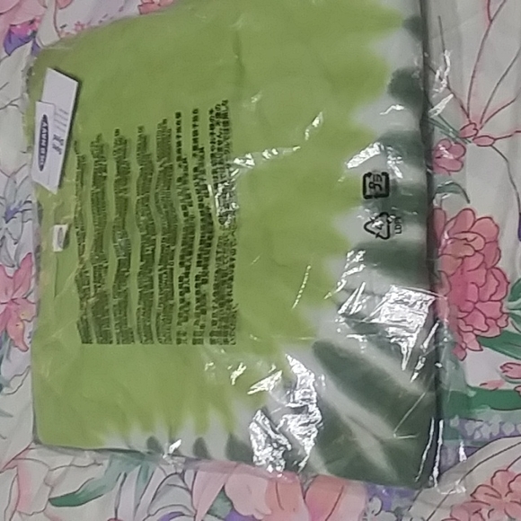 Sweater - Picture 3 of 3